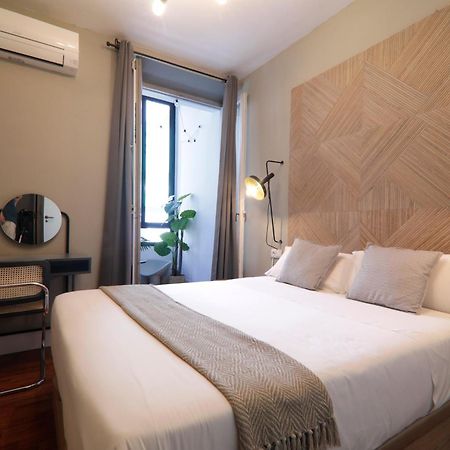 Suites You Gran Via Madrid Bagian luar foto