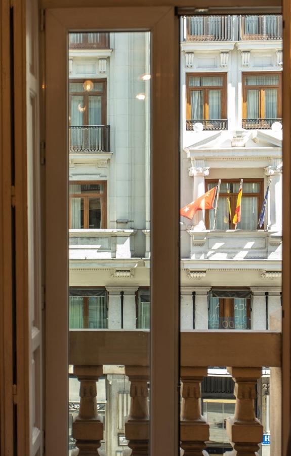Suites You Gran Via Madrid Bagian luar foto