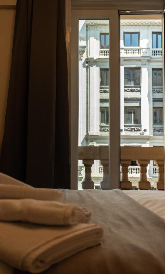 Suites You Gran Via Madrid Bagian luar foto