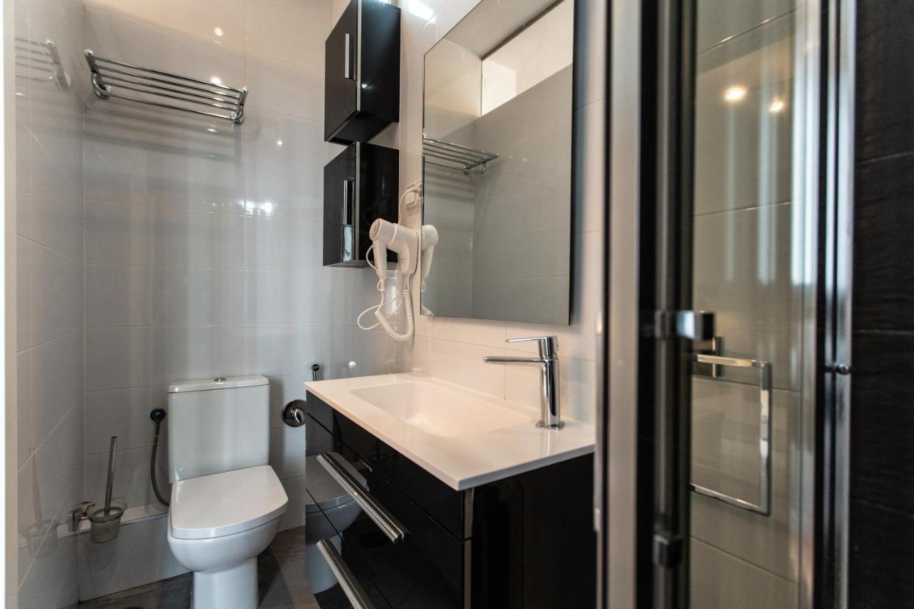 Suites You Gran Via Madrid Bagian luar foto