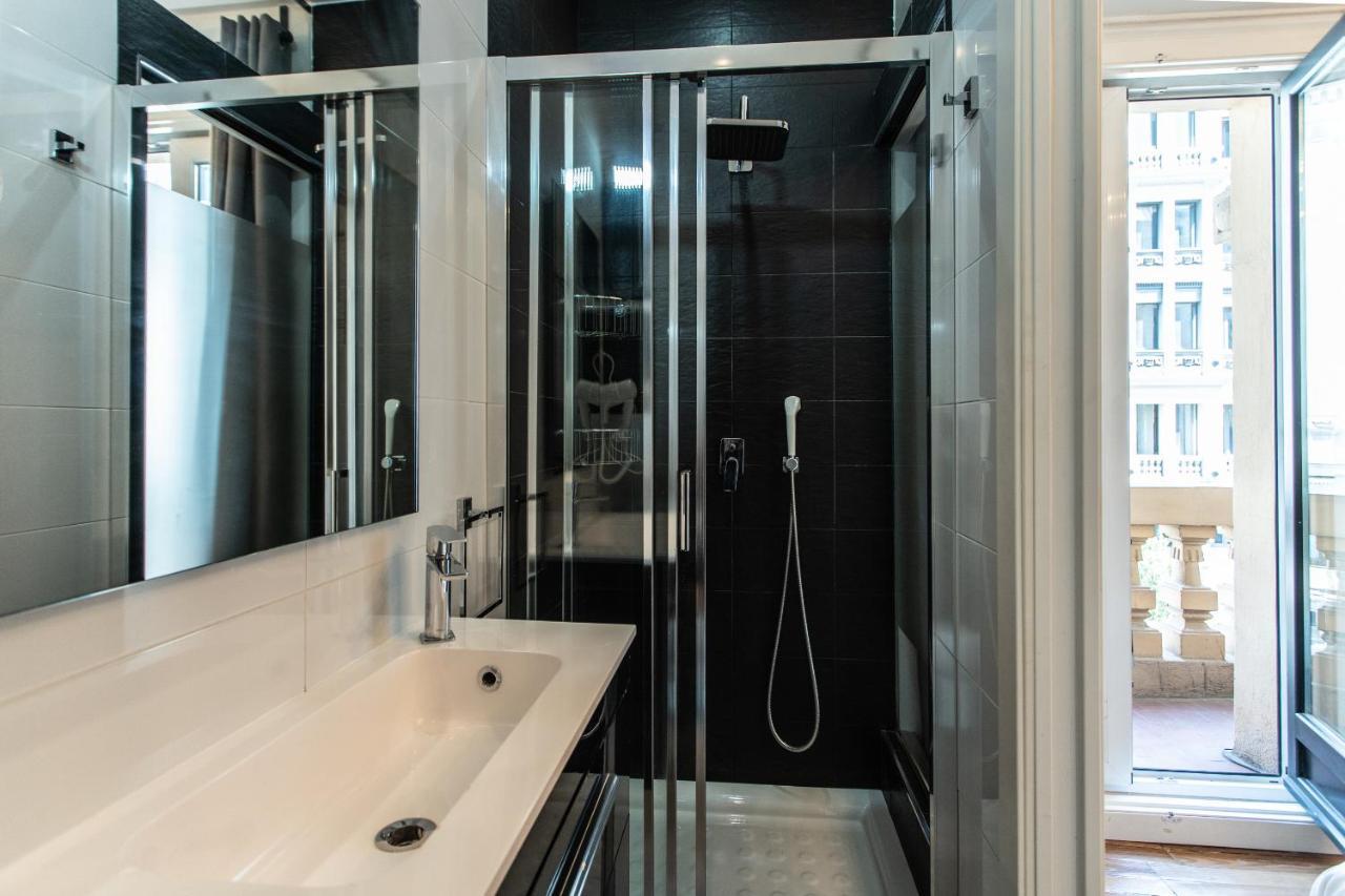 Suites You Gran Via Madrid Bagian luar foto