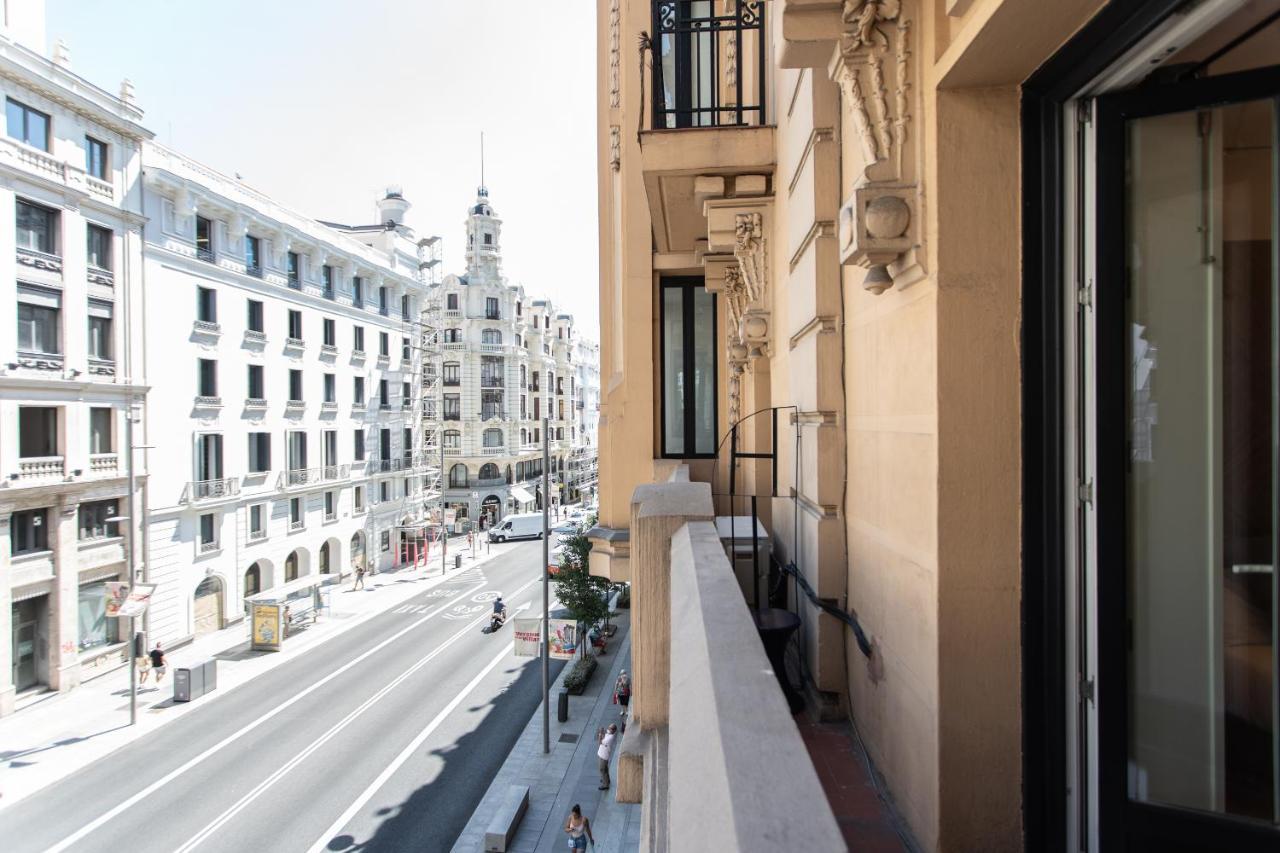 Suites You Gran Via Madrid Bagian luar foto