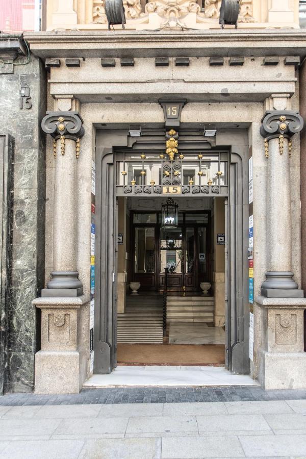 Suites You Gran Via Madrid Bagian luar foto