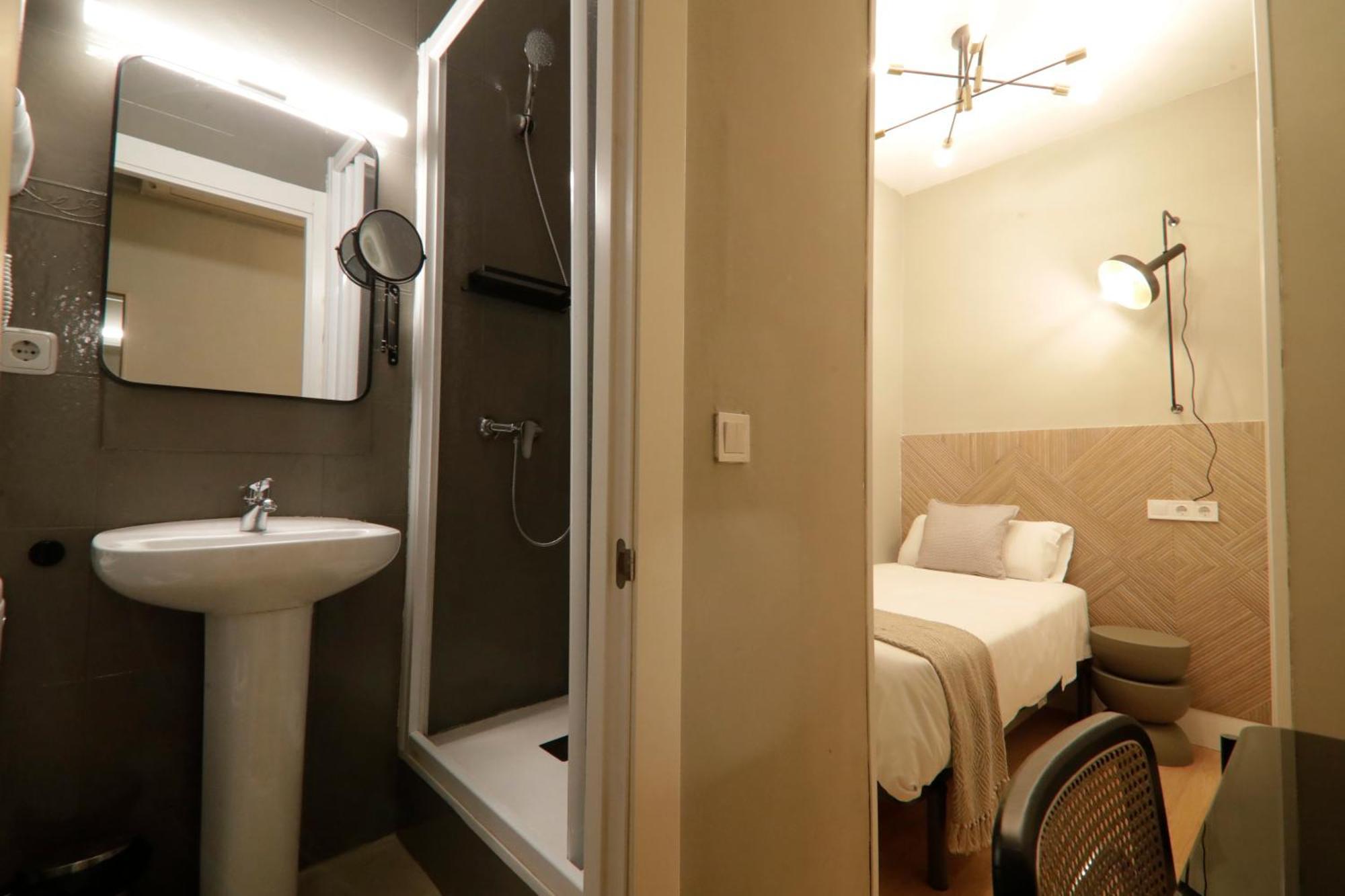 Suites You Gran Via Madrid Bagian luar foto