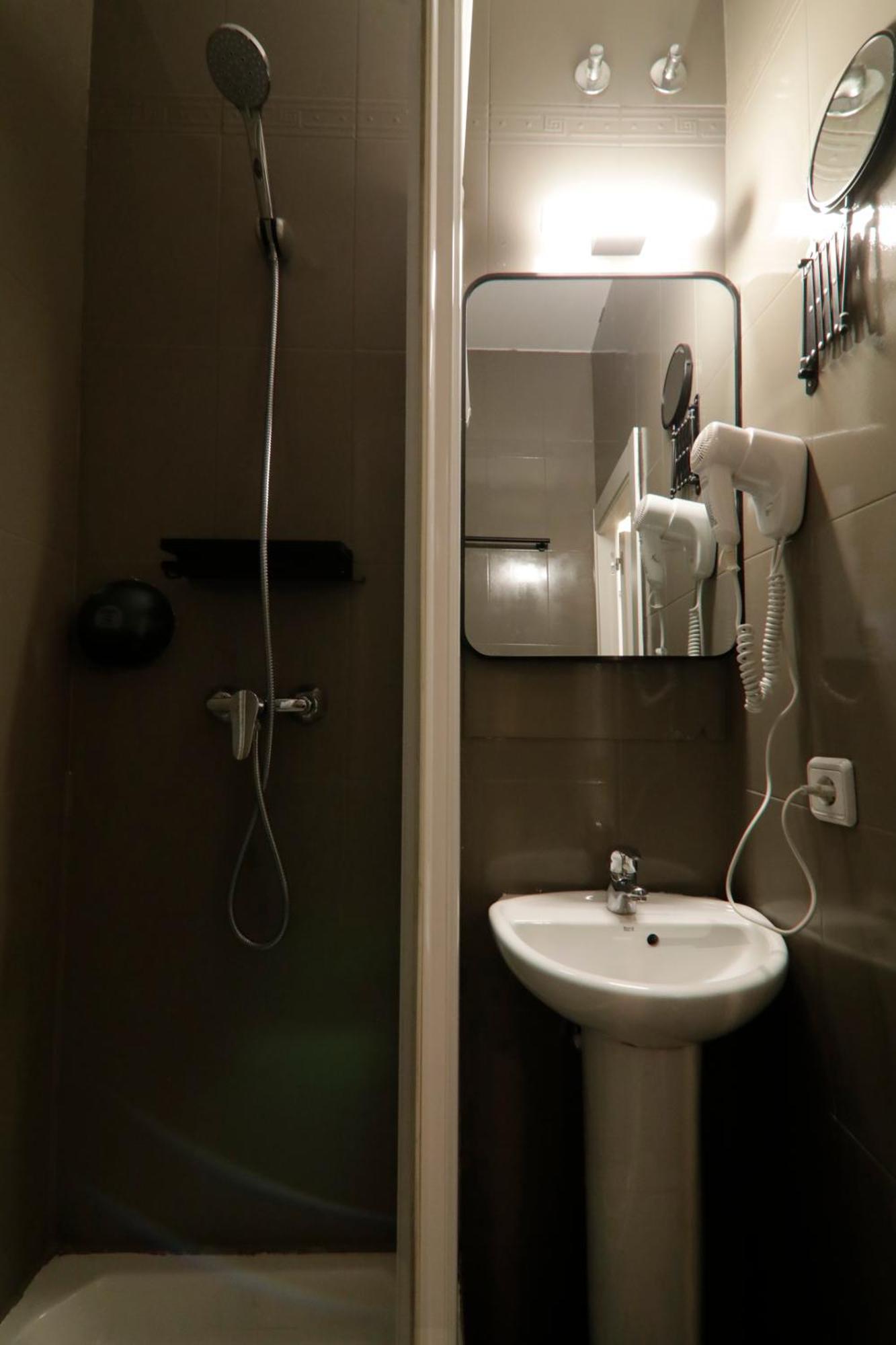 Suites You Gran Via Madrid Bagian luar foto