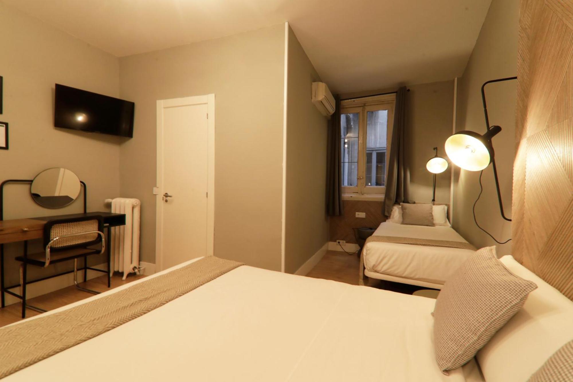 Suites You Gran Via Madrid Bagian luar foto