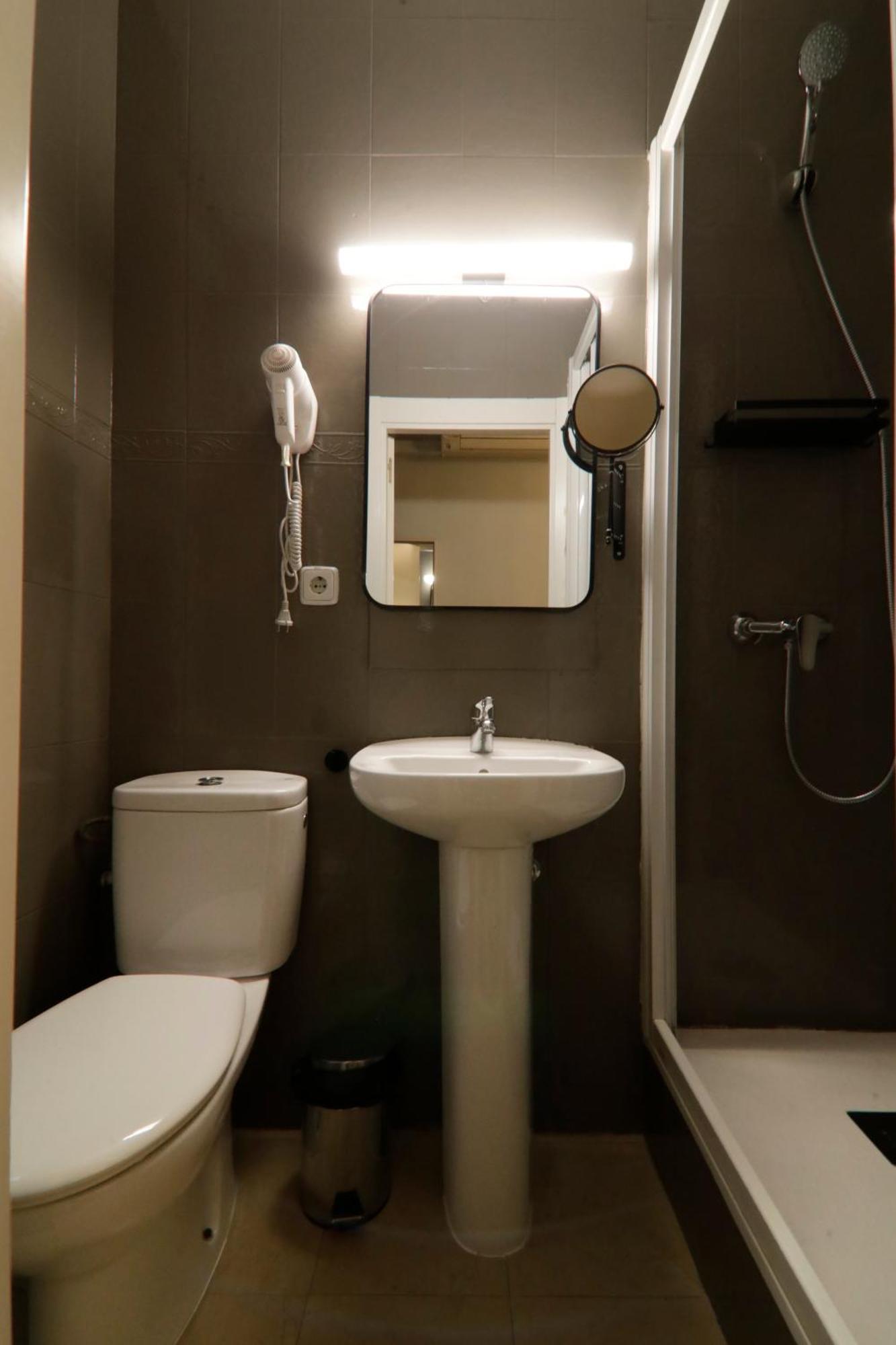 Suites You Gran Via Madrid Bagian luar foto